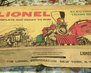 LIONEL TRAIN SET