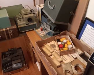 Huge amount of vintage family picture slides, slide viewers