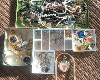 small amount costume jewelry