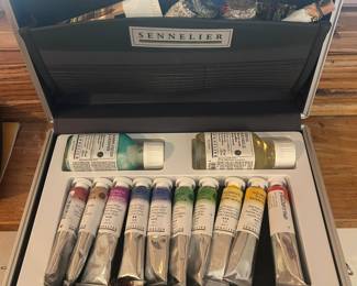 d Arts and crafts