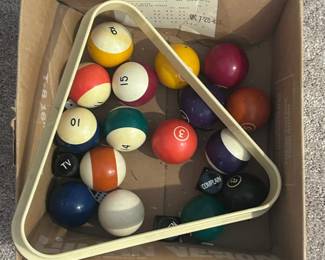 g Pool Balls
