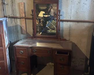 f Antique