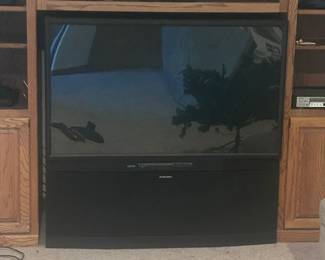 e RearProjection TV