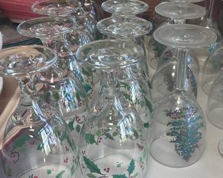 w Holiday Glassware