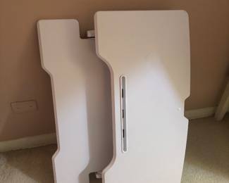 Adjustable computer stand 