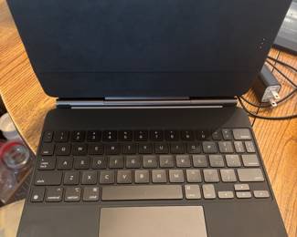 iPad magic keyboard