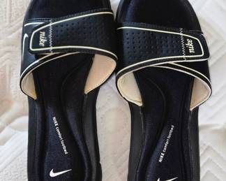 Nike Flats