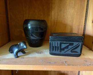 Richard Martinez/Opa-Mu-Nu lidded blackware box