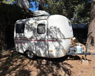 Scamp13 2014 13' fiberglass travel trailer VIN 1S7RI3105E1422173