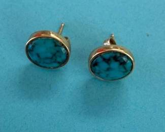 14K gold and Lander Blue(?) stus earrings