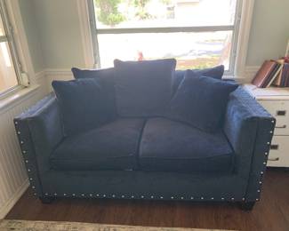 Love seat