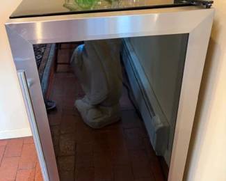GE freestanding wine frig
