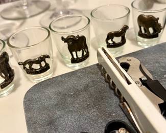 African wildlife shotglasses