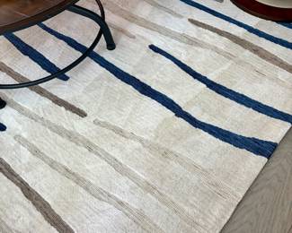 7x10 sculpted rug 