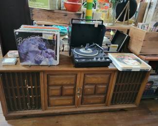 Record players, records