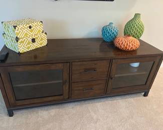 Ethan Allen entertainment stand