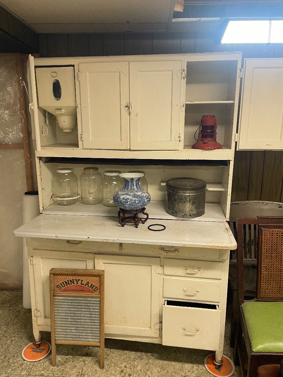 Hoosier Farmhouse Kitchen Cabinet with Flour Sifter