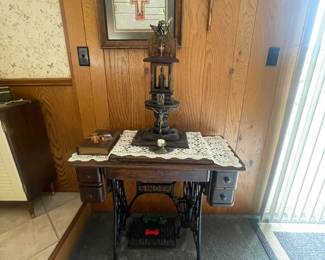 Vintage Singer Sewing Machine