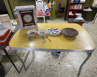 Retro Table