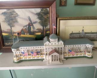 Mackinac Hotel Model , Plus a lithograph 