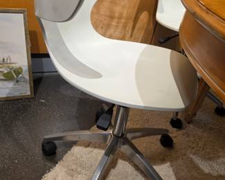 Vintage White Plastic Shell Office Chair