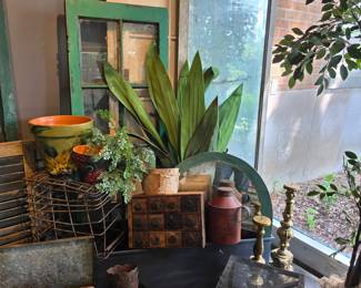 Vintage Garden Accents Collection
