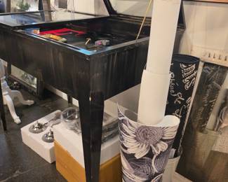 Black Lacquered Piano Shell Display Table with Glass Top