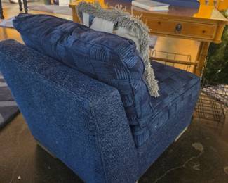 Benchcraft Evansley Oversized Chair and Ottoman