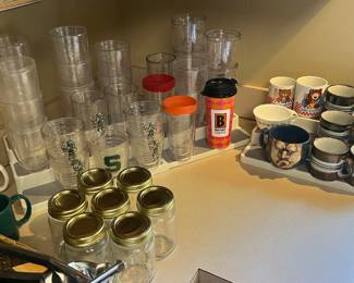 Travel cups and mugs