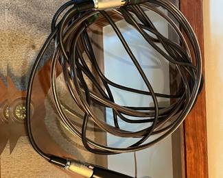 Dynamic vocal microphone