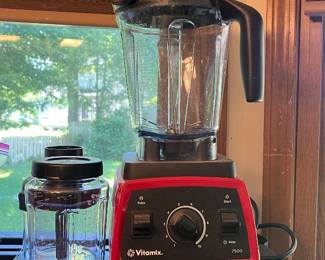 Professional Vitamix with full accessories