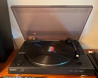 Sony PS-LX250H automatic stereo turntable system