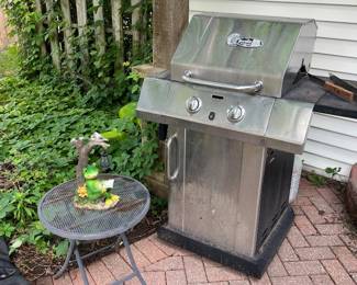 Char-Broil TRU-Infrared 2-Burner propane gas grill