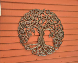 Lot 72: Metal wall art decorations