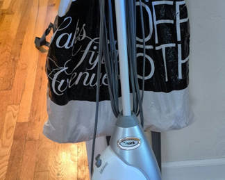 Lot 95: Shark Lift-Away Professional Steam Pocket Mop