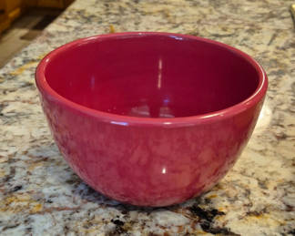 Lot 84: Set of ceramic bowls ((5) red and (7) yellow)
