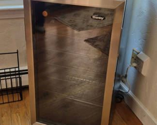 Lot 89: Danby Compact Beverage Refrigerator with Glass Door