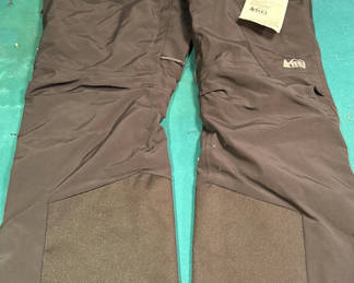Lot 20: Brand New! REI Co-op Women’s Black Snow Pants