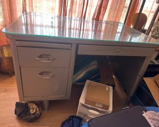 Steelcase style desk