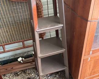 Plant stand