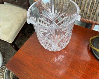 Lead crystal ice bucket