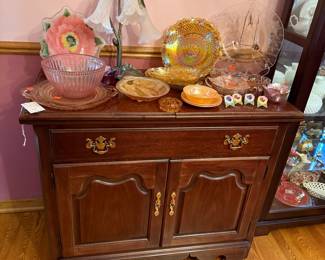 Thomasville Georgian Style Cherry Wood Flip Top Server