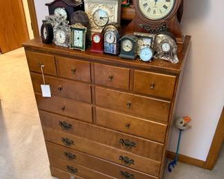 Assorted Mantel and Table Clocks Collection