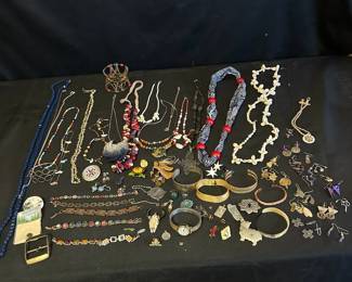 Costume Jewelry Mixed Lot