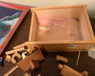 #169 Original Ergebirgische Souvenir Schachtel box wood village from Germany $20.00