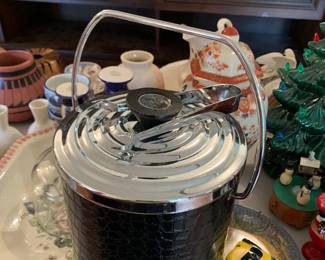 #147 ice bucket black and chrome $20.00