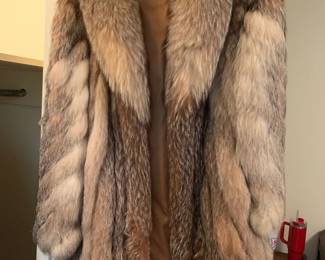 #47 sega fox fur coat made usa size med $100.00