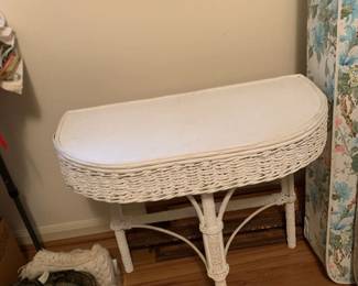 #44 wick white table 24x12x24 $30.00