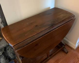 #89 Pine drop side end table 28x11-32x24 $40.00