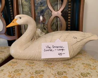 #123 Vintage ceramic goose 20 long $45.00